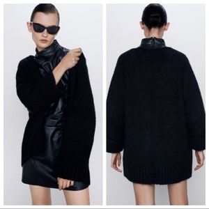 NWT. Zara Black Oversized Knit Cardigan. Size M.